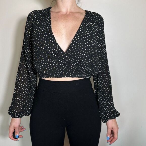 ASTR The Label Long Sleeve Pleated Polka Dot Crop Top Size Small - Picture 1 of 4